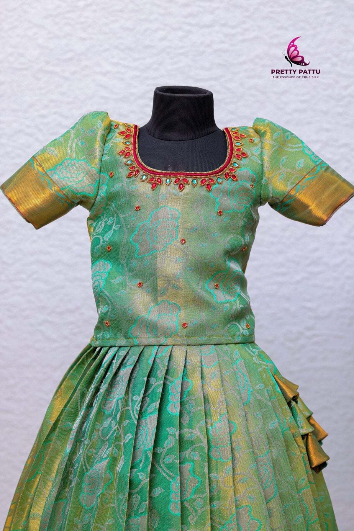 Kanchipuram silk and Banarasi tissue