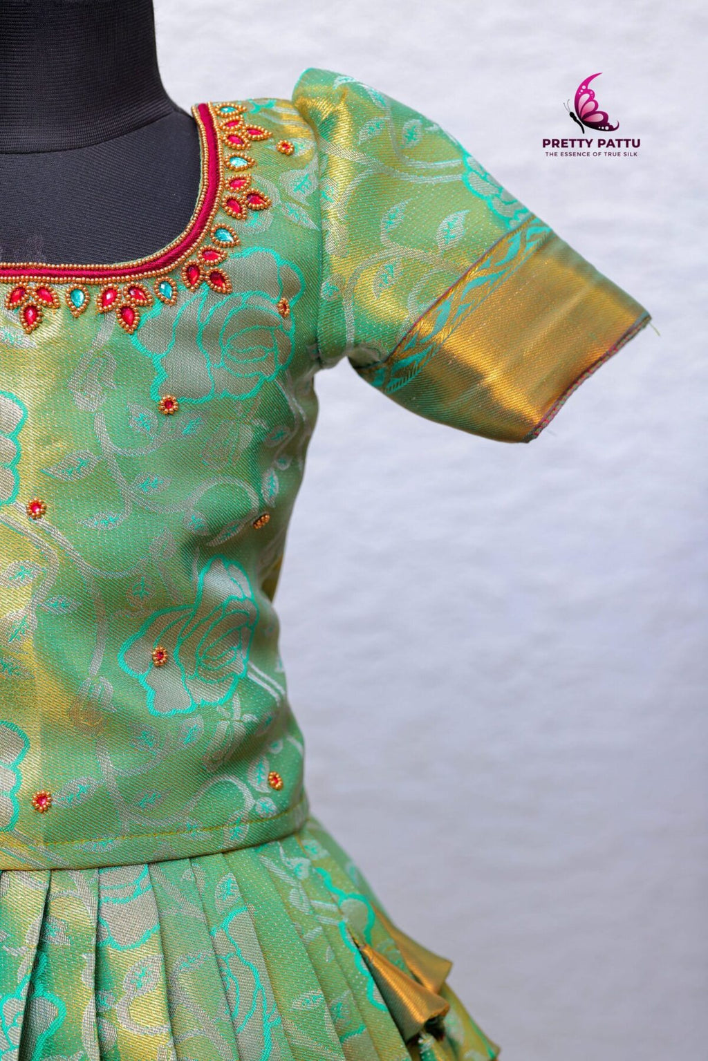 Kanchipuram silk and Banarasi tissue