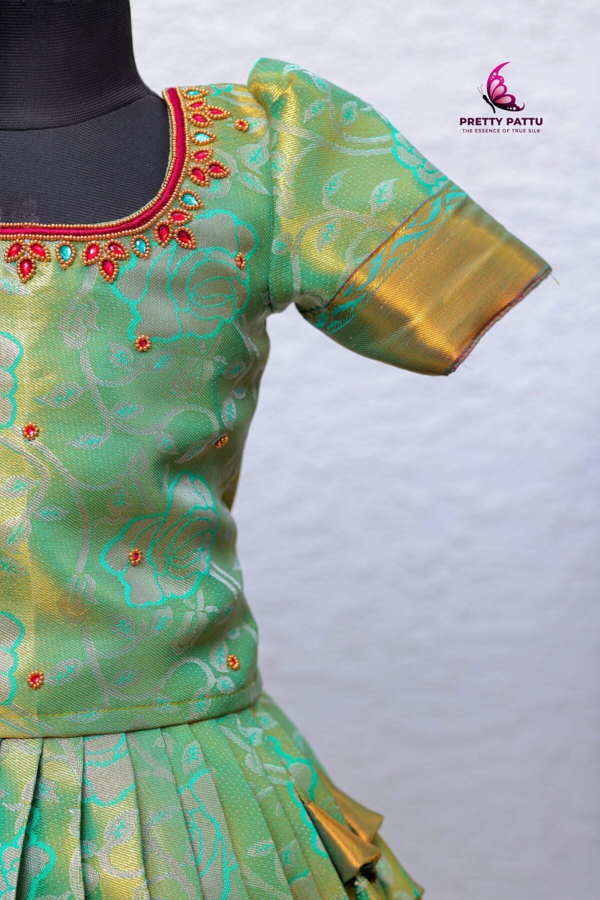 Kanchipuram silk and Banarasi tissue