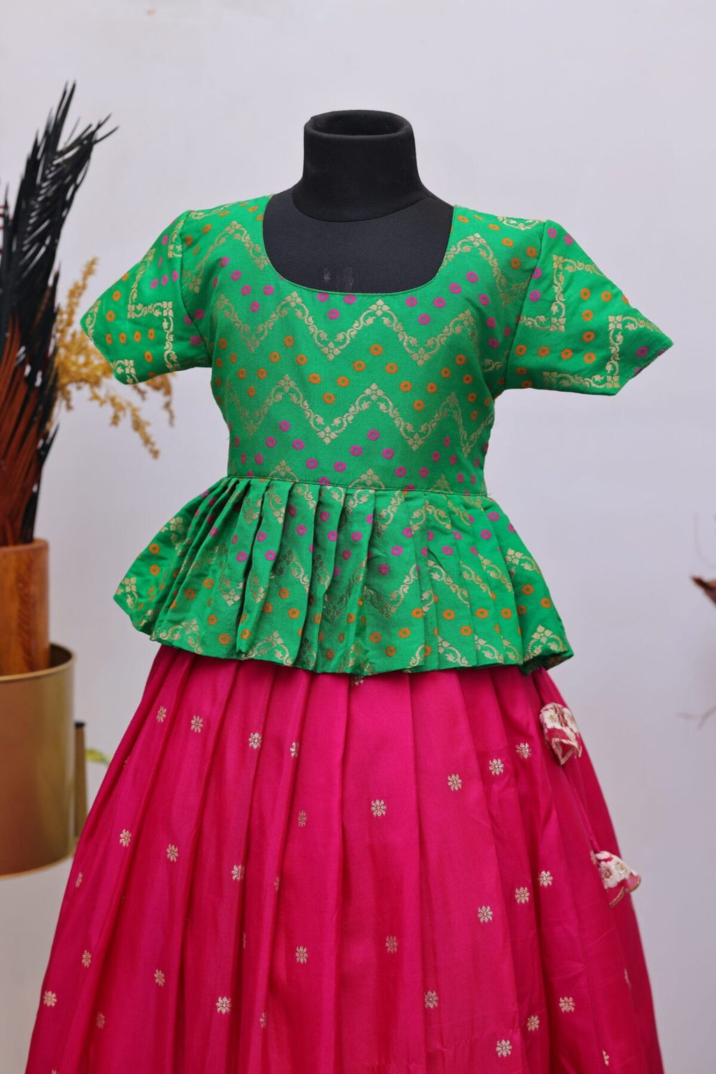 Dola silk