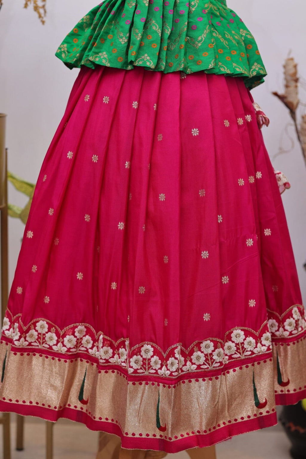 Dola silk