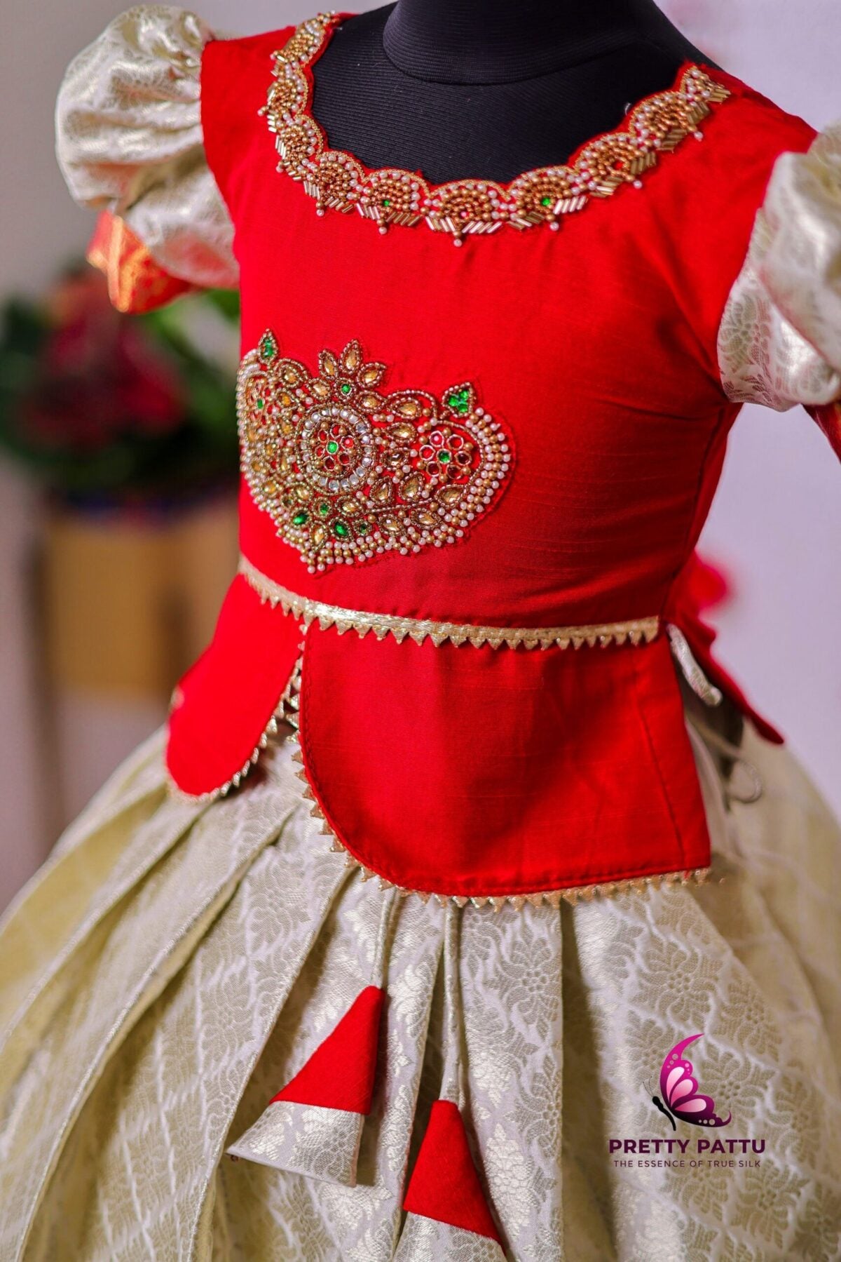 Semi-banarasi silk lehanga white