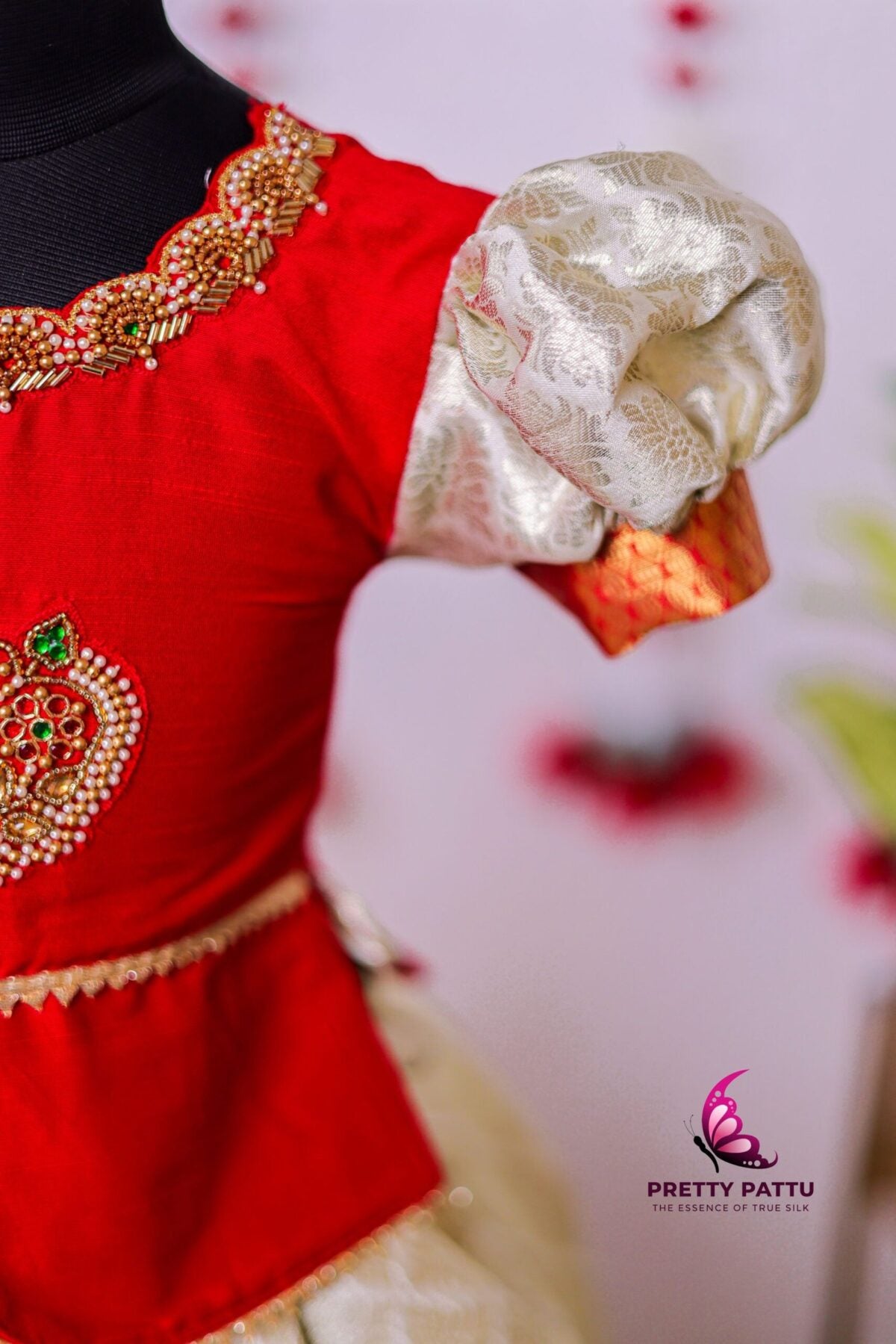 Semi-banarasi silk lehanga white