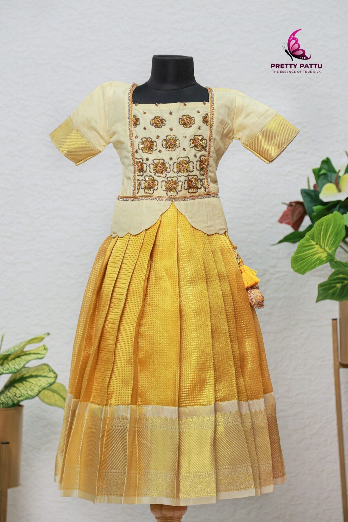 Premium Tissue Banarasi