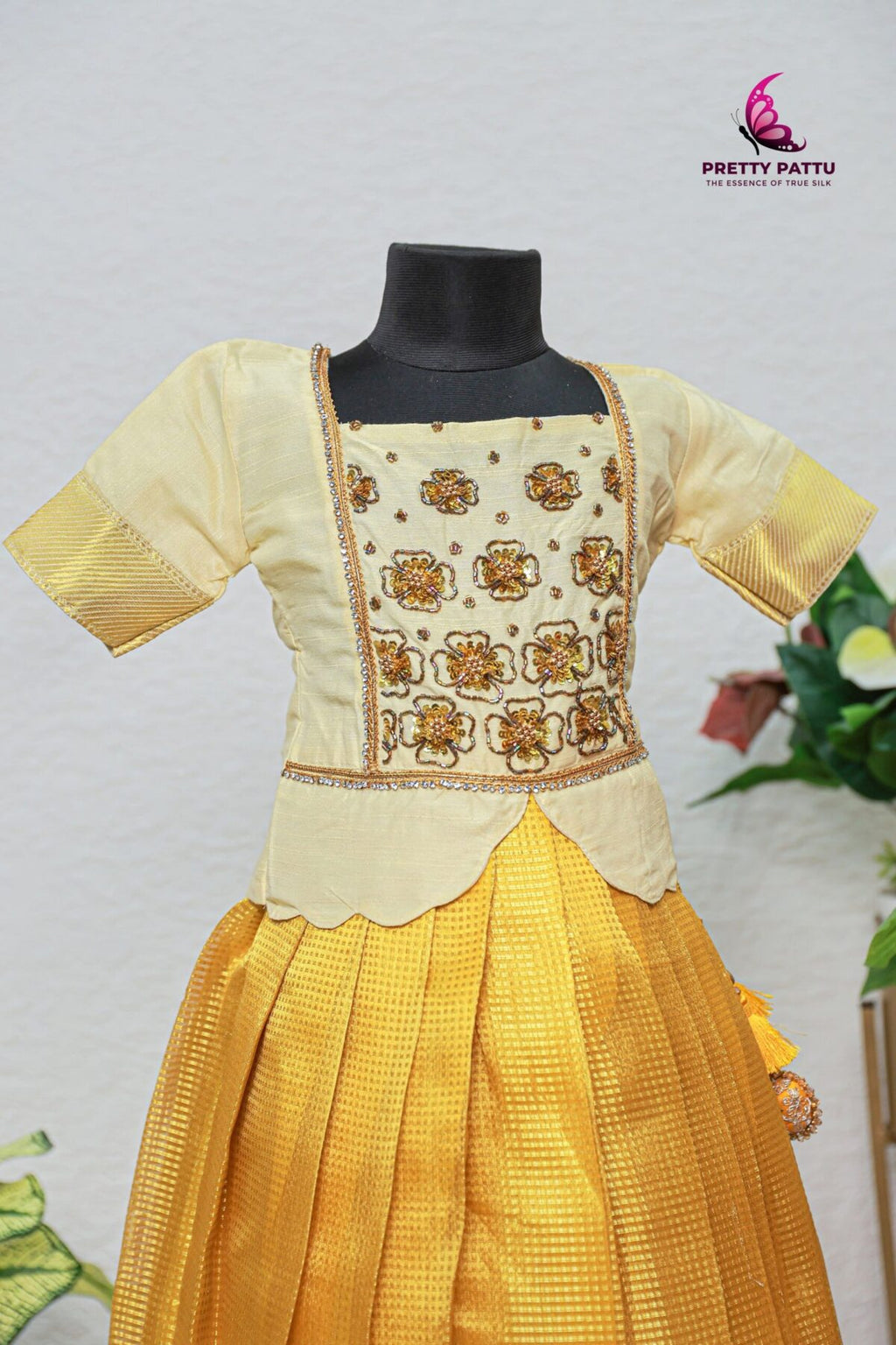 Premium Tissue Banarasi