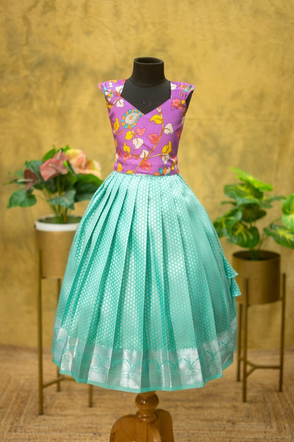 Kanchi Pattu Lehenga