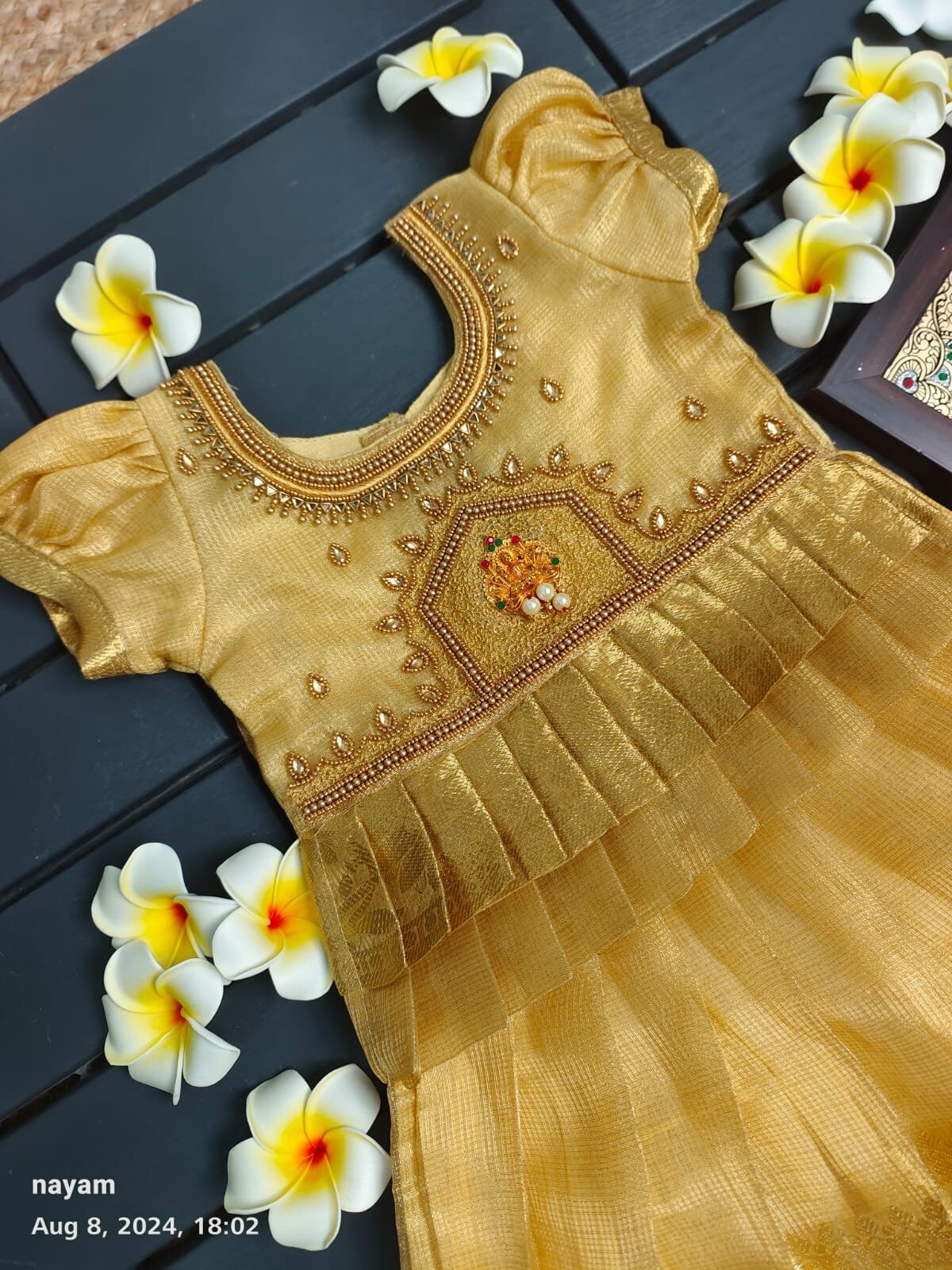 THANGAM TISSUE LEHENGA