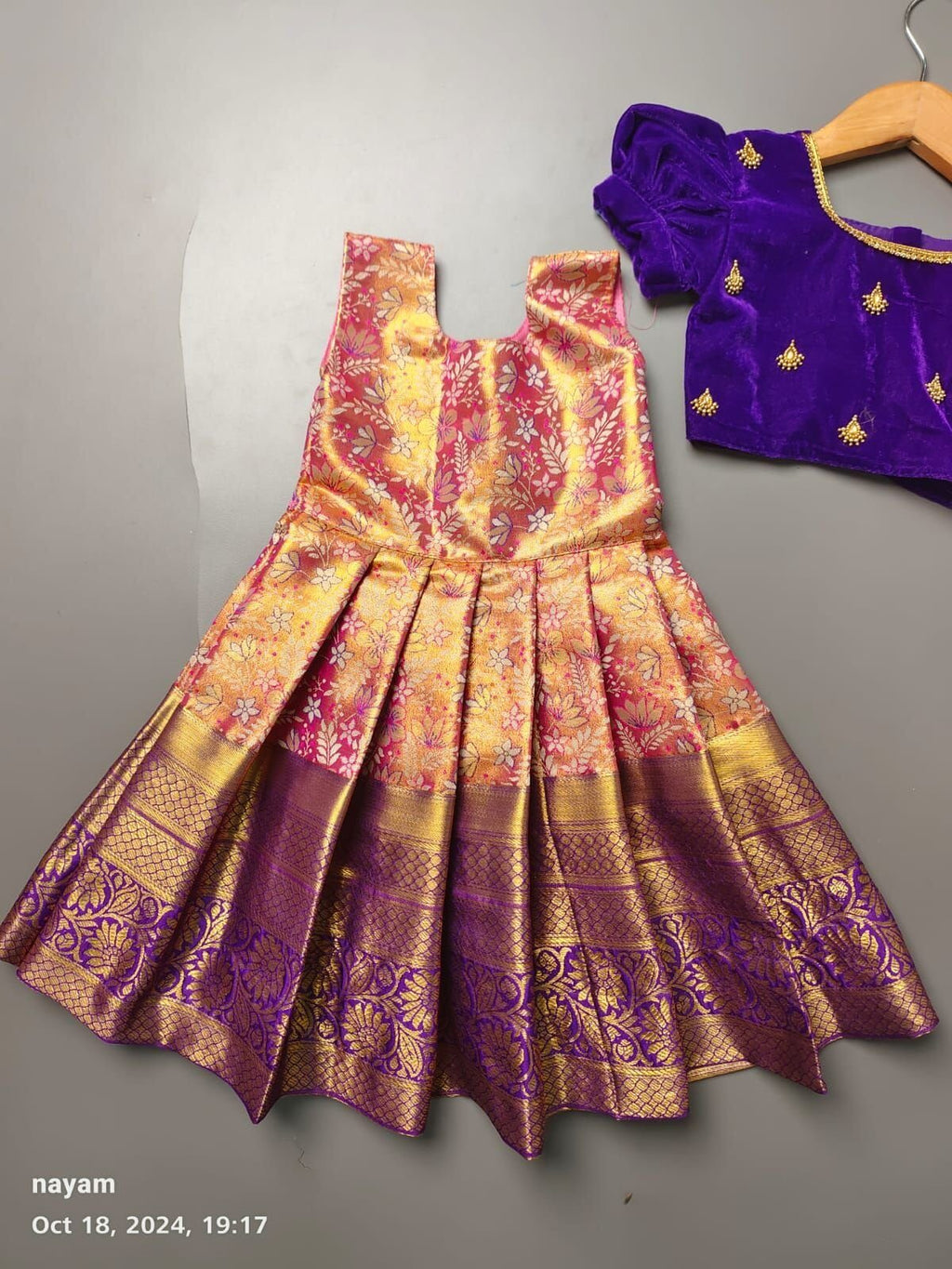 ROSE GOOD banarasi