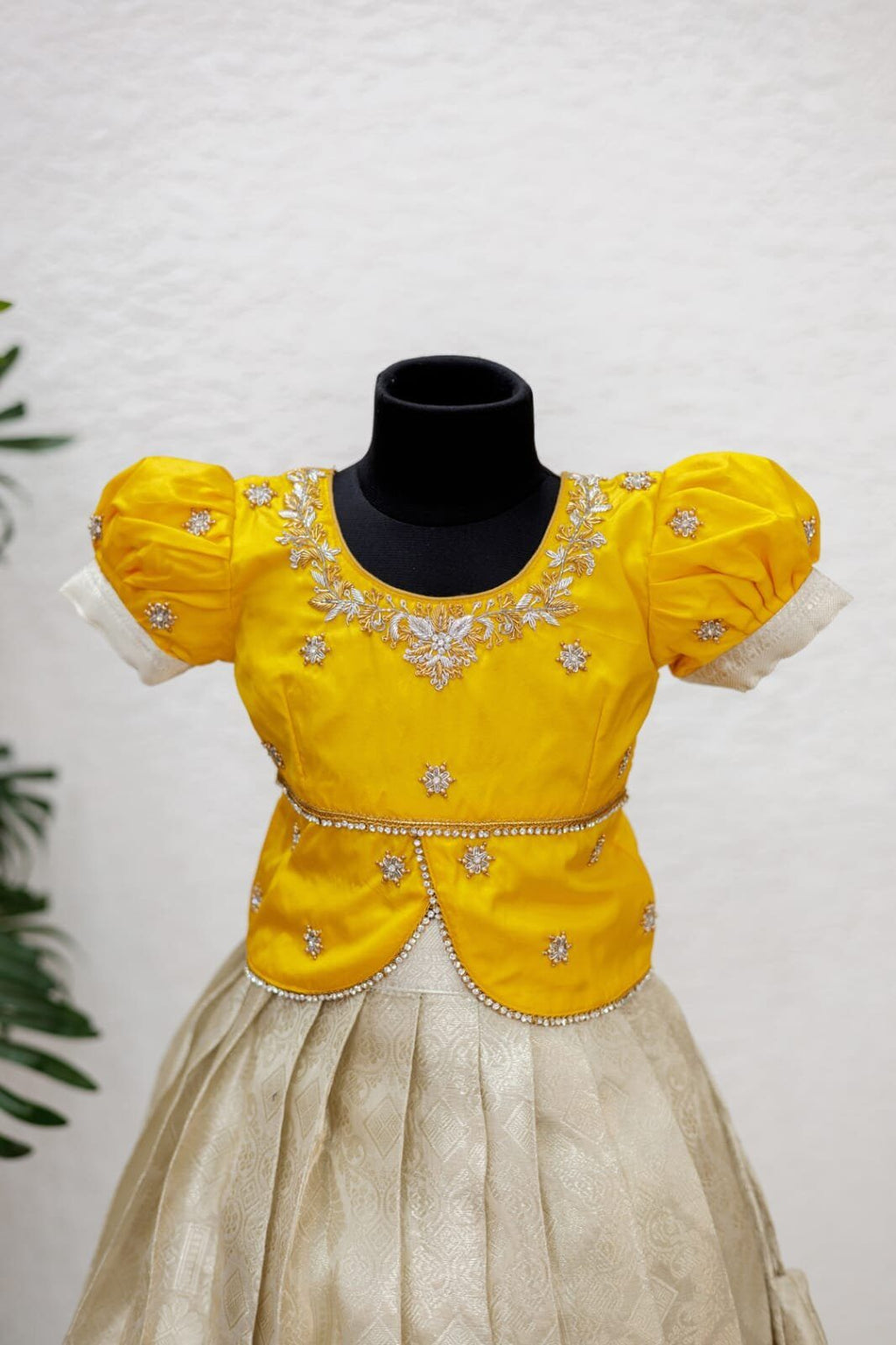 Semi banarasi with full zardosi work