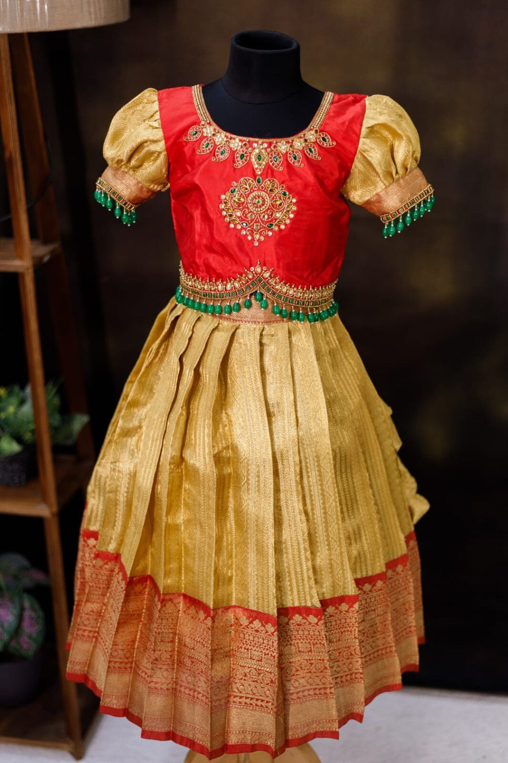 Tissue Banarasi Lehanga Set