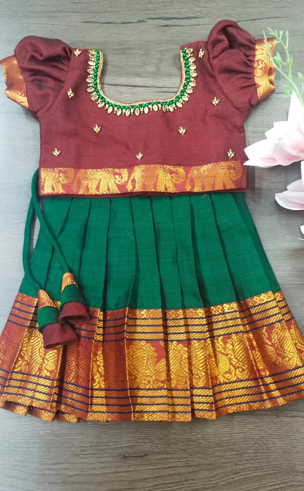 Premium Narayan Pattu Pavadai