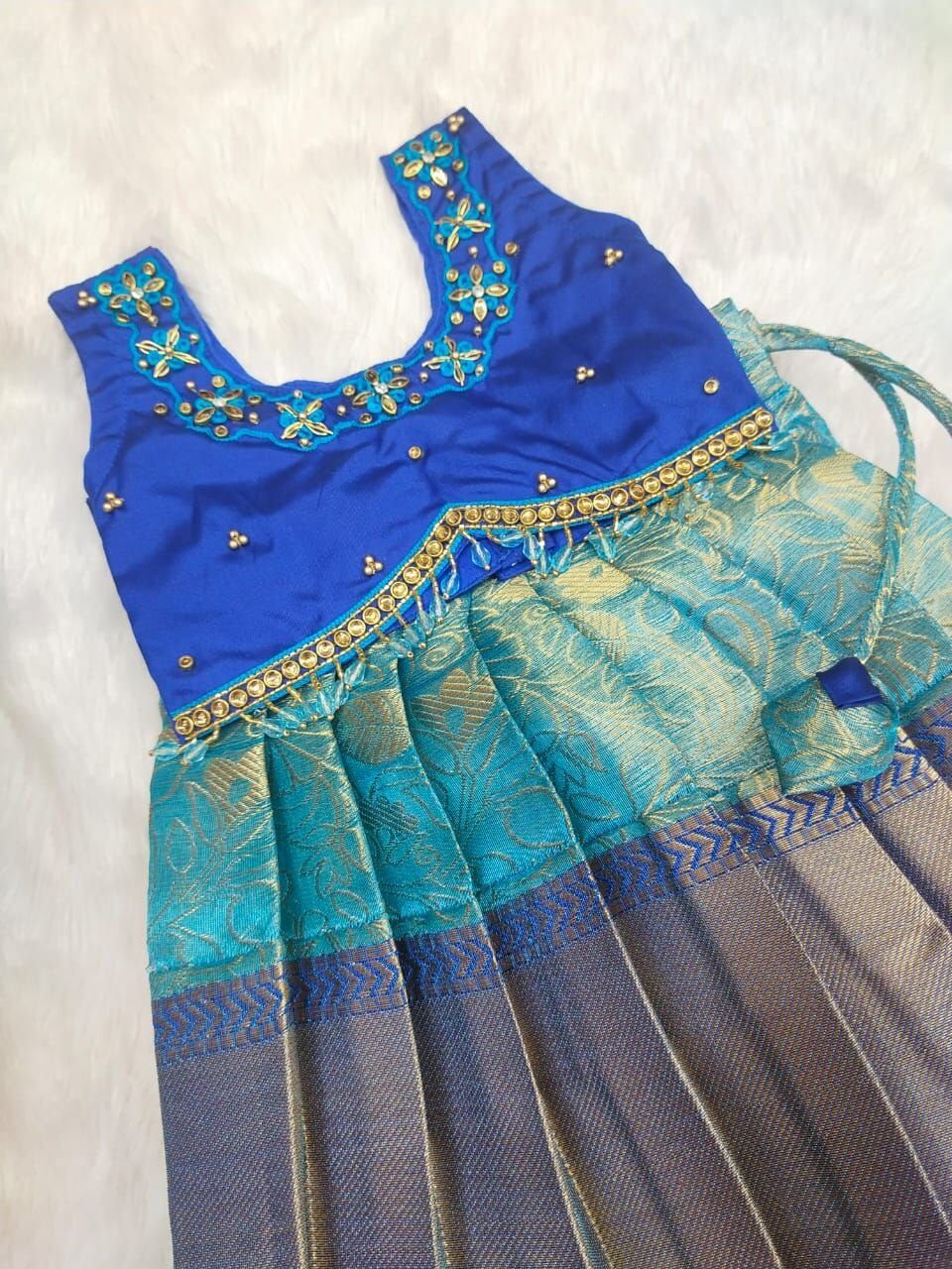 TISSUE BANARSI LEHENGA WITH SILK COTTON TOP
