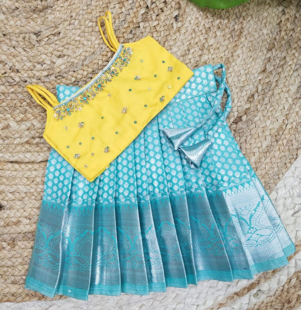 KANCHI PATTU LEHENGA WITH SILK COTTON TOP