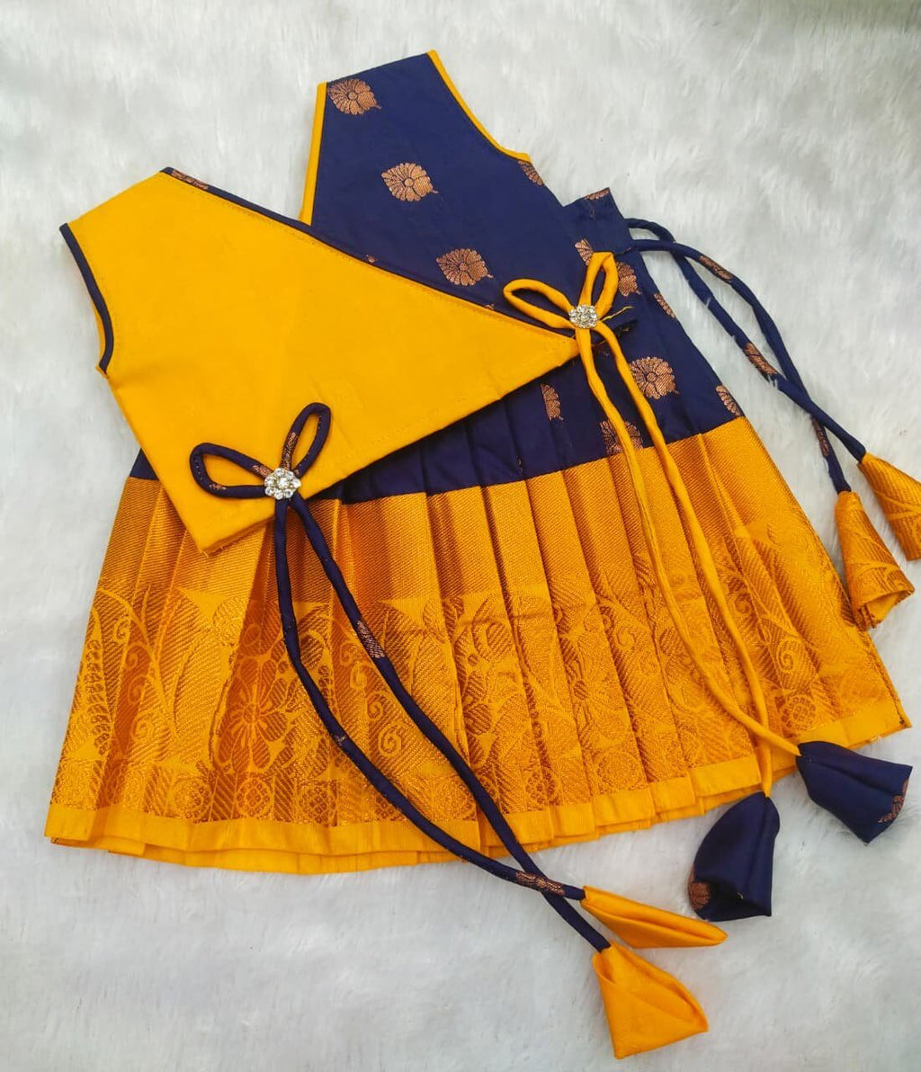 PREMIUM KANCHI PATTU PAVADAI