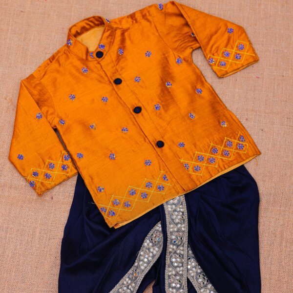 AARI WORK KURTA