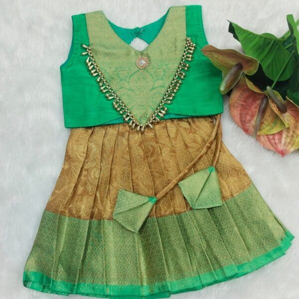 Semi Cora Silk Pattu Pavadai