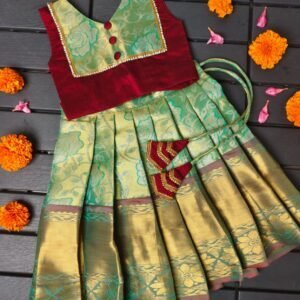 Kanchi pattu moon