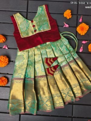 Kanchi pattu moon