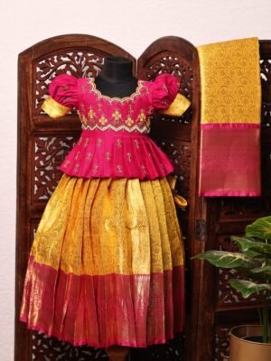 Semi Banarasi Family Combo Set