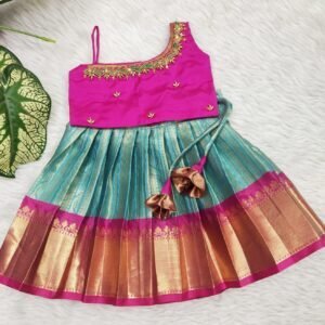 Semi Banarasi Kanchu Pattu Lehanga Set