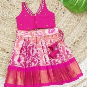 KANCHI PATTU LEHENGA WITH AARI WORK TOP