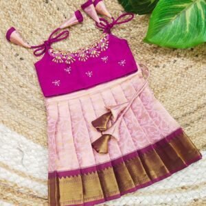 KANCHI PATTU LEHENGA WITH AARI WORK TOP