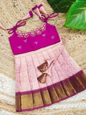 KANCHI PATTU LEHENGA WITH AARI WORK TOP